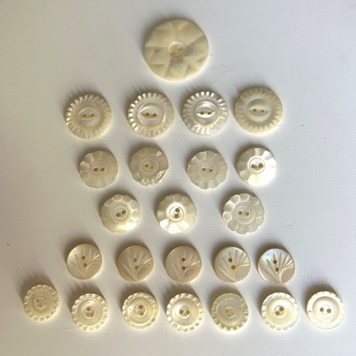 Lot boutons anciens en - boutons,