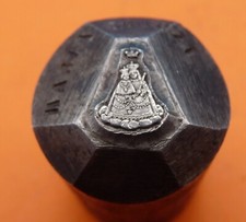 Ancienne matrice /poinçon outil  (A2024)  90g MARIA SCHUTZ