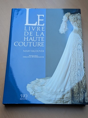 Livre haute couture - couture,