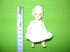 POUPEE MIGNONETTE ANCIENNE BISCUIT-PORCELAINE 10CMS  "A" SUR LA NUQUE