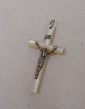 Superbe pendentif crucifix ancien en nacre