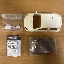 Ensemble carrosserie blanc