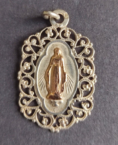 Bijou ancien médaille