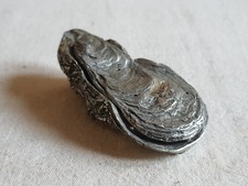 HUITRE EN ETAIN ARGENTE OU