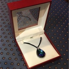 Collier ras du cou psydelique
