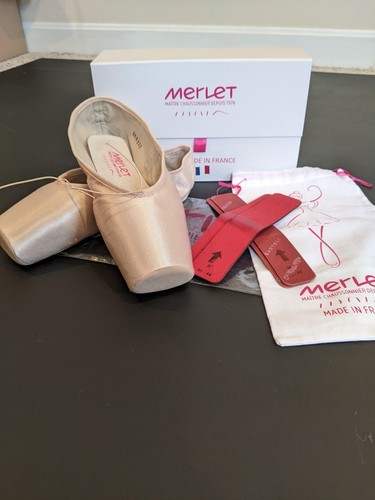 Brand new merlet lisa pointe - brand,