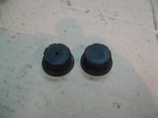 Caoutchoucs de réservoir