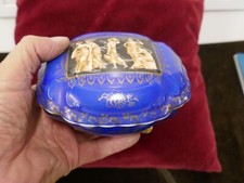 boite à l'antique porcelaine de saxe Deutschland,XIXème,cachets,13x10xH9cm