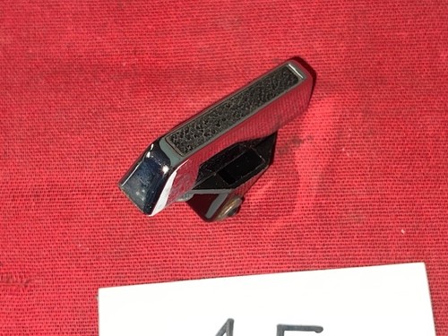 Bouton boite gands - bouton,