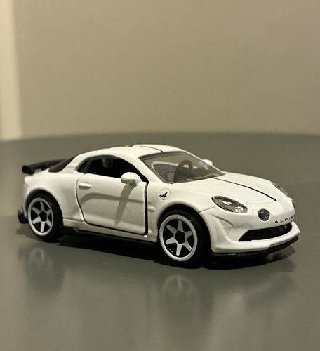 Miniature majorette alpine - majorette,
