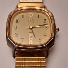 Montre ancienne pour homme TIMEX  QUARTZ made in france