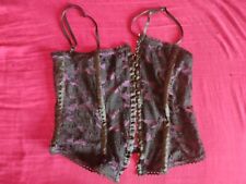 Corset style Gothique, noir et violet, sexy, dentelles, charmes