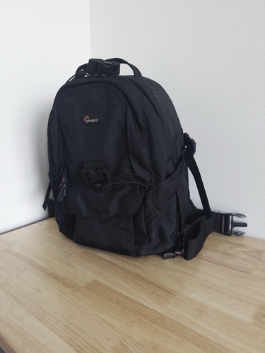 Lowepro mini trekker camera - aw,