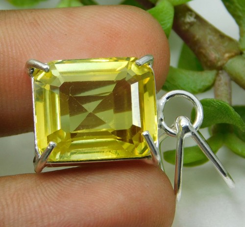 Pierre précieuse pendentif - , en