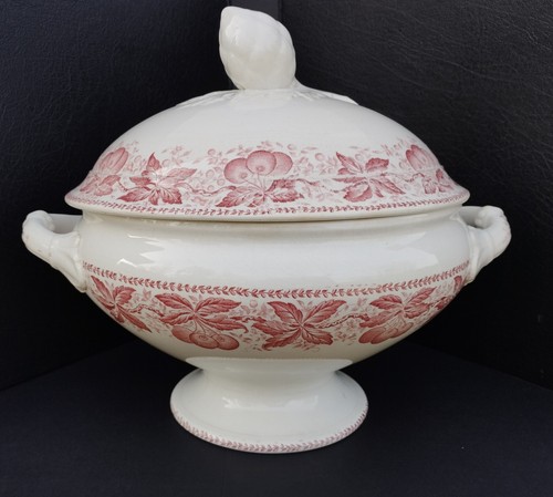 Ancienne soupière cerise - ", cerise"