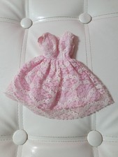 Pour poupée Barbie, Petra