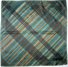 - PIERRE BALMAIN Foulard