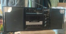Vintage sanyo radio cassette - radio,