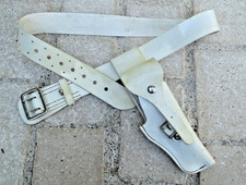 Ceinturon et holster blanc. Police, défilé