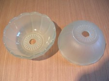 Lot de 2 anciens abat-jours de