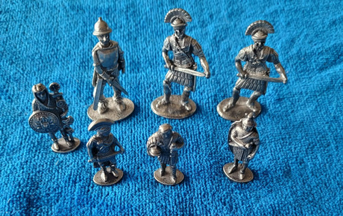 Lots petits soldats - lots,