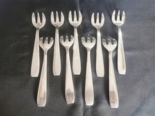 9 fourchettes à huitre métal