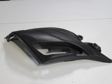Plastique sous selle gauche (Piaggio - New Typhoon 50 2018 - 2021)