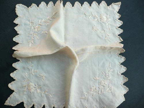 Mouchoir ancien soie beige - mouchoir,