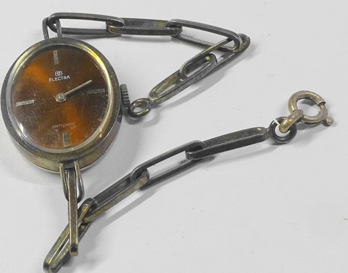 Ancienne montre mecanique - ancienne,