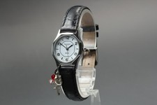 [Exc+5] Montre Femme Pierre