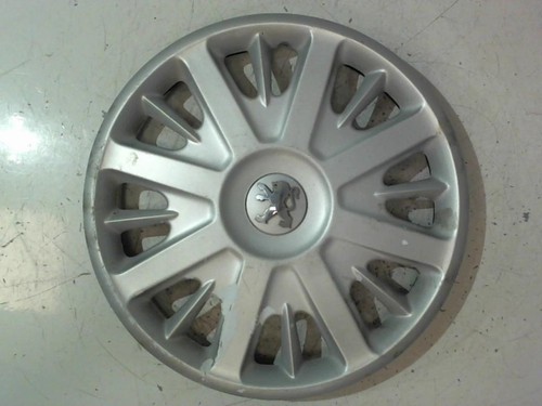 Enjoliveur peugeot 205 - phase, 2