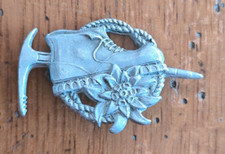 Insigne Broche Escalade Montagne en Aluminium A AUGIS Lyon Avant 1950 /W42