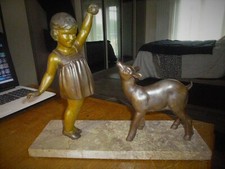 CHARMANT REGULE JEUNE FILLE ET SON CHEVREAU ART DECO CHIPARUS? SEGA?
