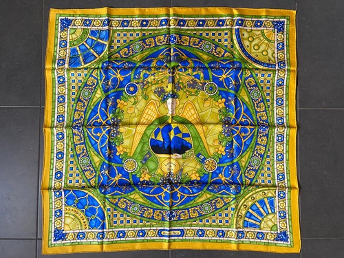 Foulard carré hermès soie - en,