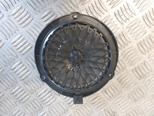 Grille haut parleur enceinte