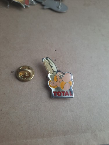Pin asterix obélix idéfix - pin's,