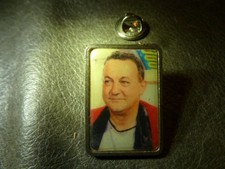 pin pins pin's officiel