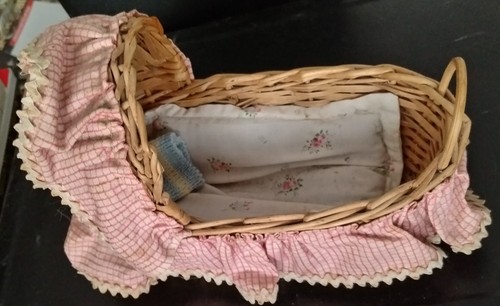 Ancien petit berceau - ancien, en