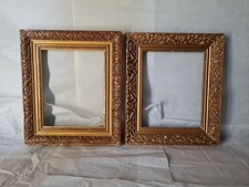 2 Cadres dorés années 50 décor de fleurs stylisées Feuillure 20cm x 25cm.