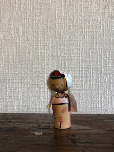 Tsu kokeshi - tsu,
