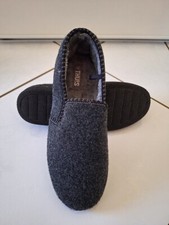 CHARENTAISE POINTURE 43 MARQUE THUIS SEMELLE COUTCHOUC COLORIS GRIS