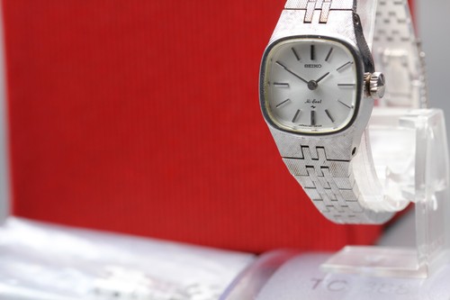 Vintage 1975 mint seiko - vintage,