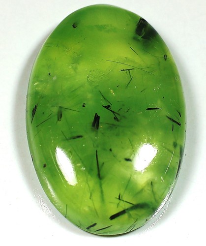 Cabochon ovale préhnite vert