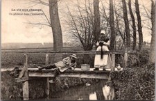 *67424 cpa la Vie aux Champs - un pêcheur dans l'embarras