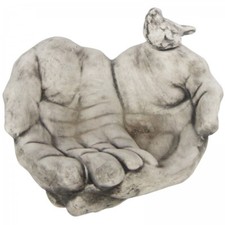 Statue en béton mains