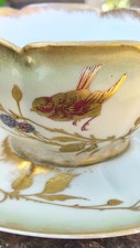 Ancienne Tasse est sous-tasse