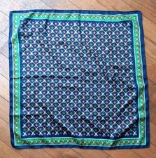 foulard carré scarf Petit Lapin Rabbit  