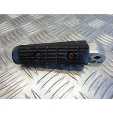 repose cale pied avant de moto