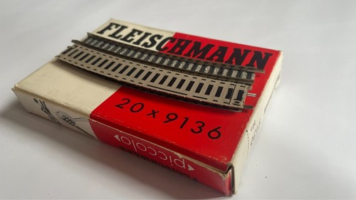 Boite rails fleischmann - 20,