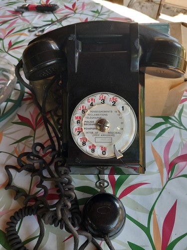 Vintage telephone mural ptt - telephone,